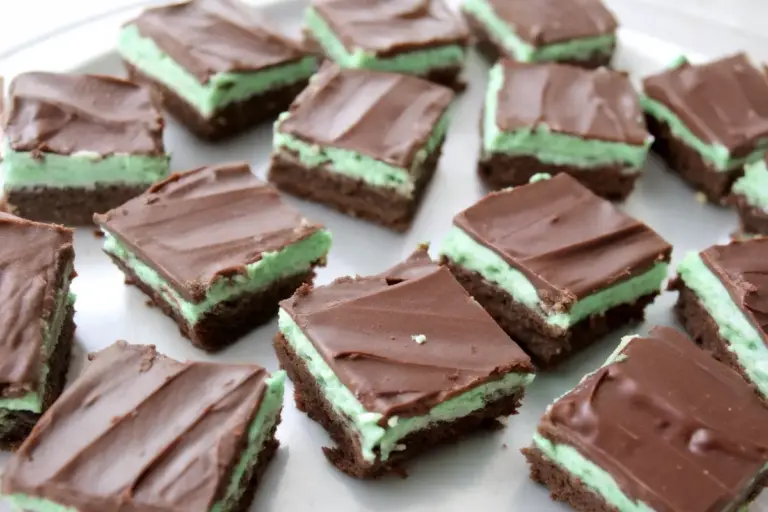 Best Mint Brownies Recipe: Fudgy Chocolate & Refreshing Mint Layers