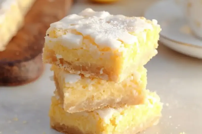 A delicious plate of Lemon Brownies